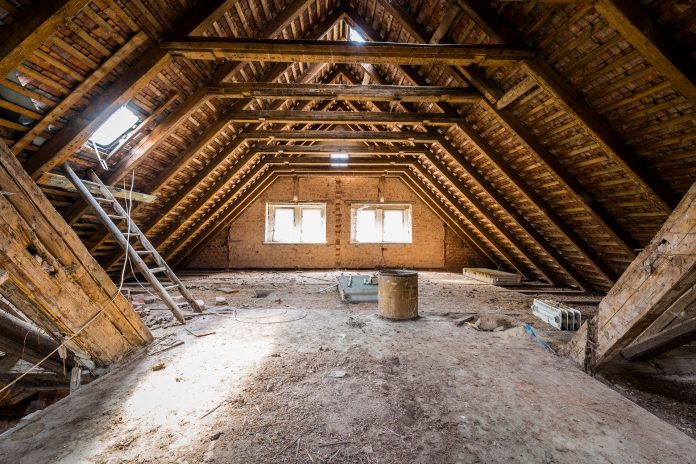 attic-2416396_1920