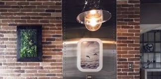 Loft koji kaže: „Živi muški“